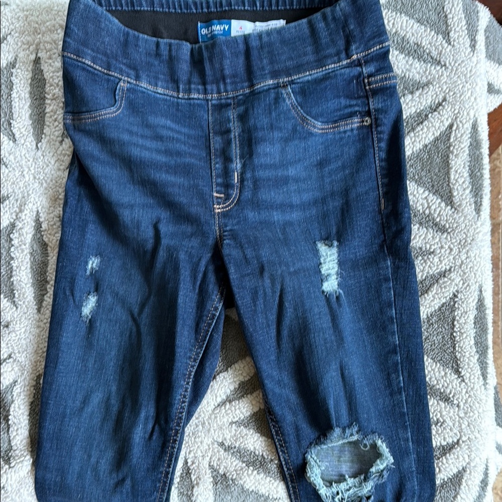 Old Navy Blue Ankle Cropped Jeans with Distressed Details